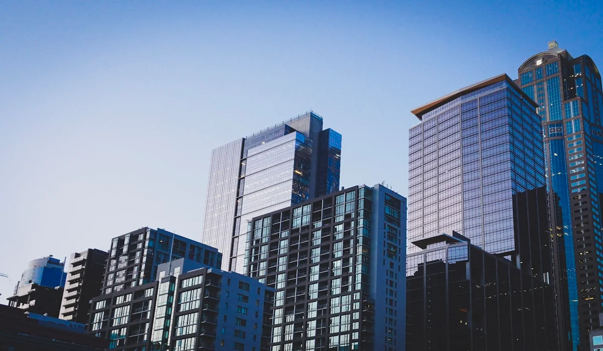 How Property Price Intelligence Helps Real Estate Investors Make Better Decisions