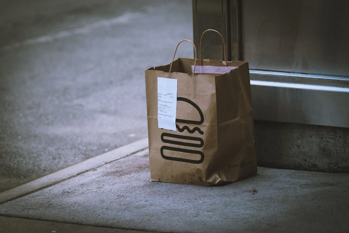 How Quick Commerce Platforms Use Real-Time Inventory Intelligence to Reduce Stockouts