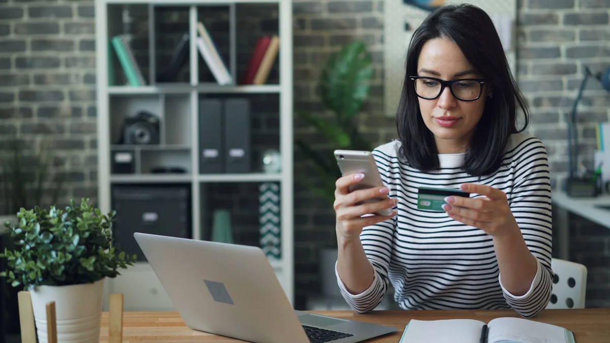 Real-Time Price Monitoring on Amazon, Walmart & Target to Stay Competitive