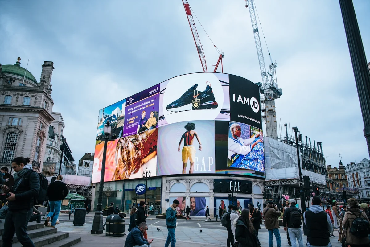 Using Competitive Ad Monitoring to Improve Campaign Performance